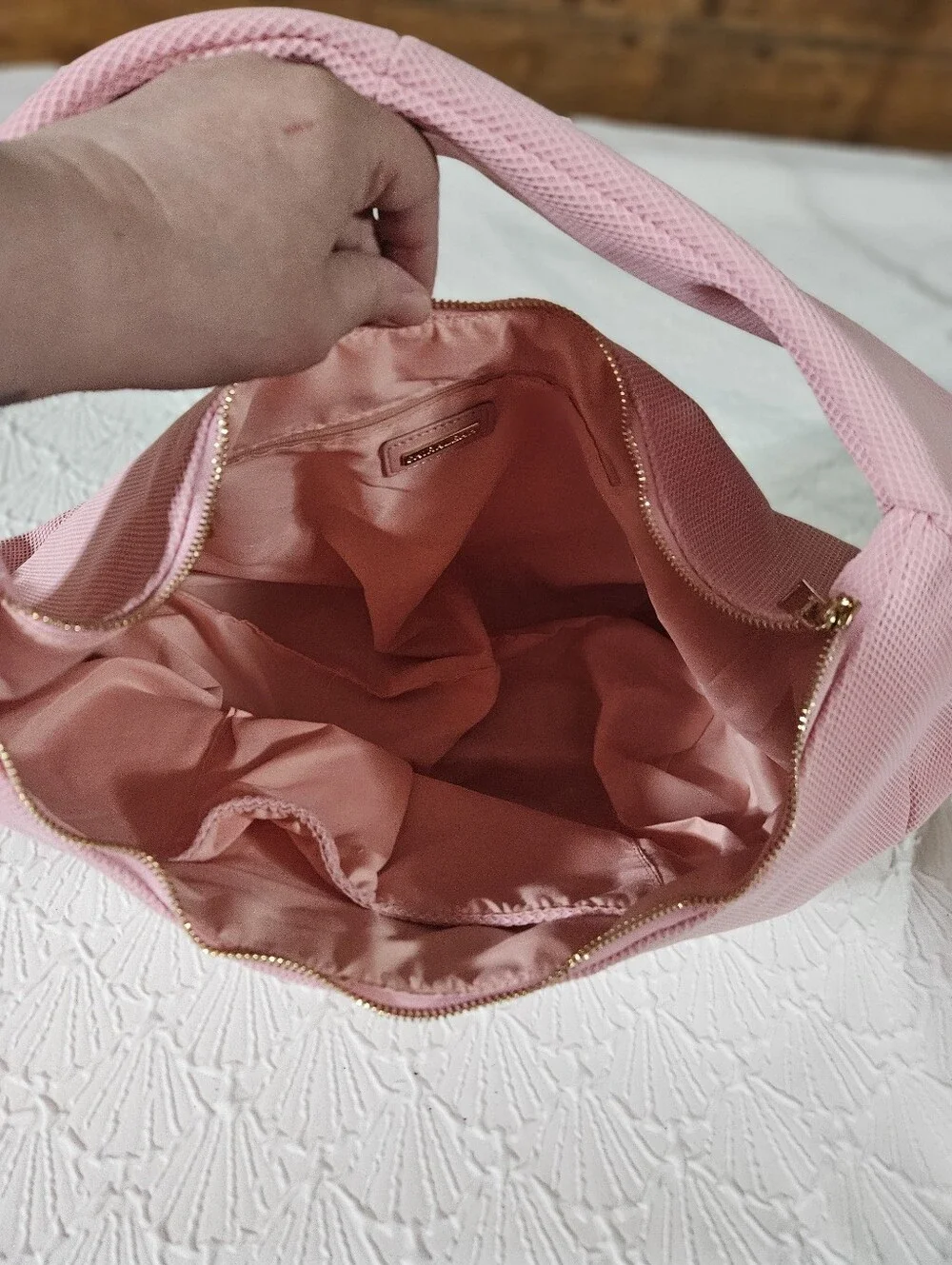 Shiraleah Pink Women’s Hobo Shoulder Bag Large New Condition